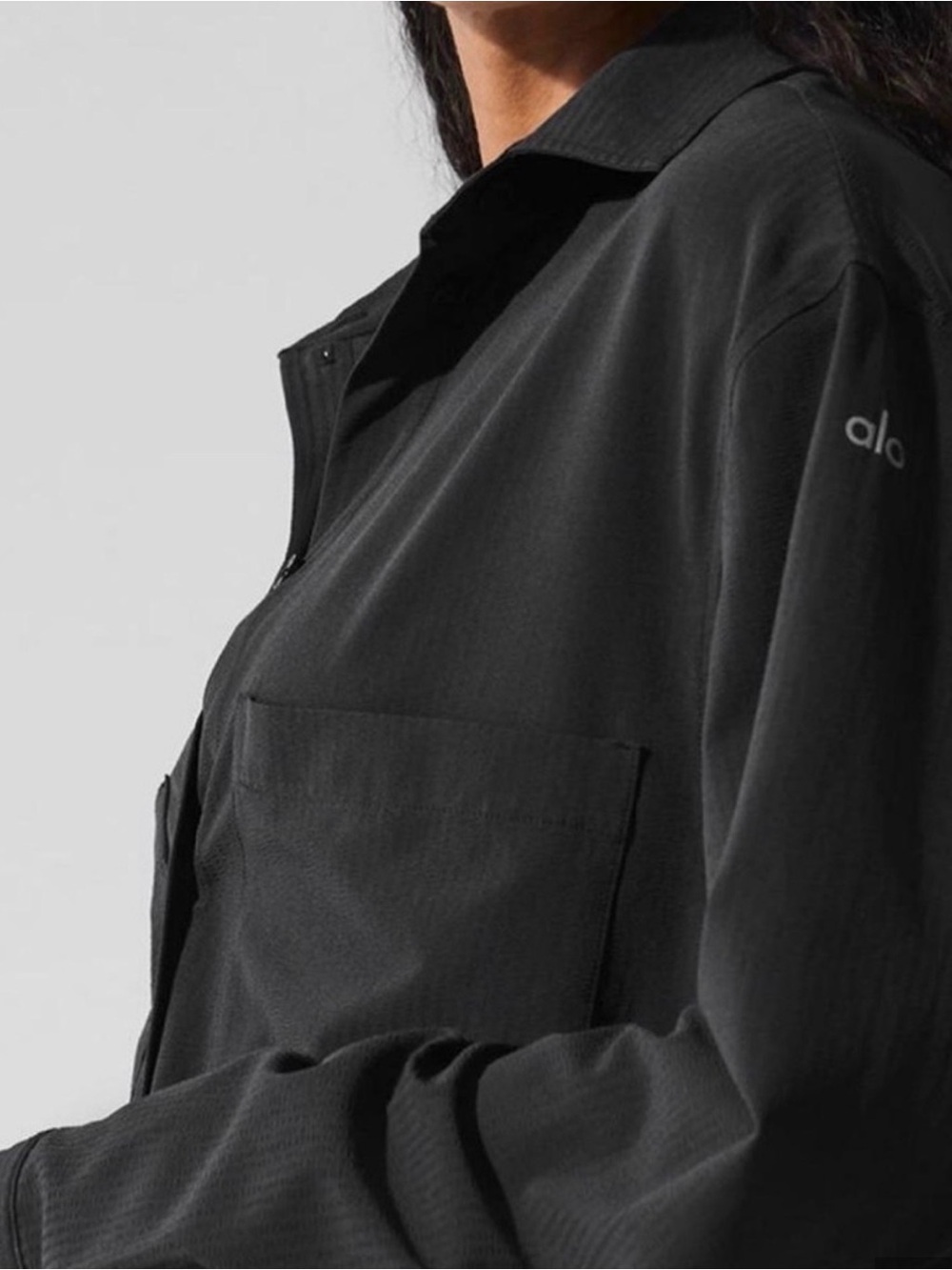 ALO Yoga Women's Dreamscape Black button down shirt